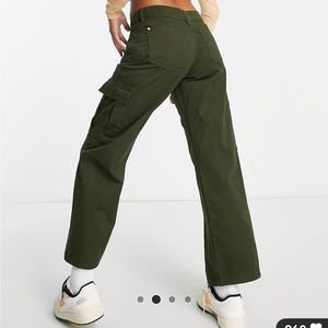 Low rise cargo pants